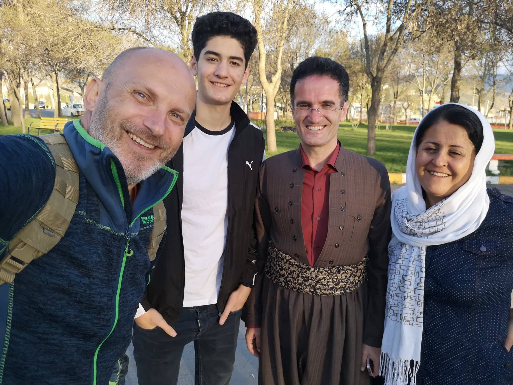 Kurdish family in Sanandaj, Kurdistan / kurdska obitelj